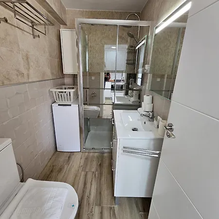 Marabu 4 If Apartment